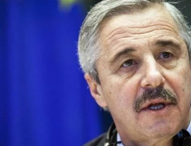 Μανιάτης για Υπερταμείο: «Χωρίς τσίπα τα δίνουν όλα - Είμαστε αντίπαλοι!»